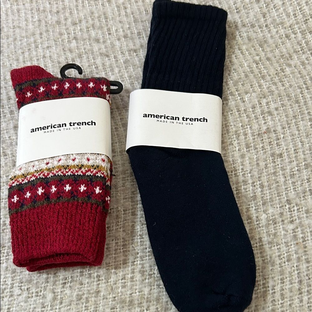 American Trench TWO pair of socks, Navy & Cotton Fair, size Women US6-10, NWT